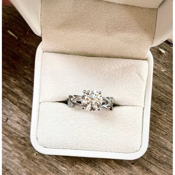 2 Ct Round Brilliant Moissanite Engagement Ring, 925 Sterling Silver, Nature - Picture 1 of 3